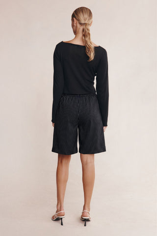 Marle Nara Short - Black Pinstripe