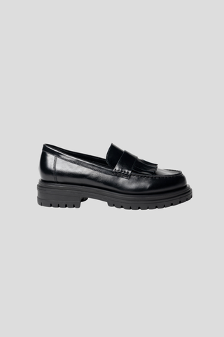 La Tribe Tassel Loafer - Black